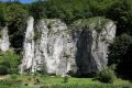 Panieńskie Skały w Dolinie Prądnika to przykład „ostańca”, czyli pojedynczej skały zbudowanej z twardych wapieni skalistych (fot. Sebastian R. Bielak)